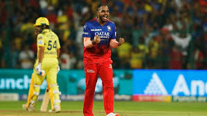 RCB Clinch Playoffs in Last-Over Drama, Dhoni’s Heroics Fall Short